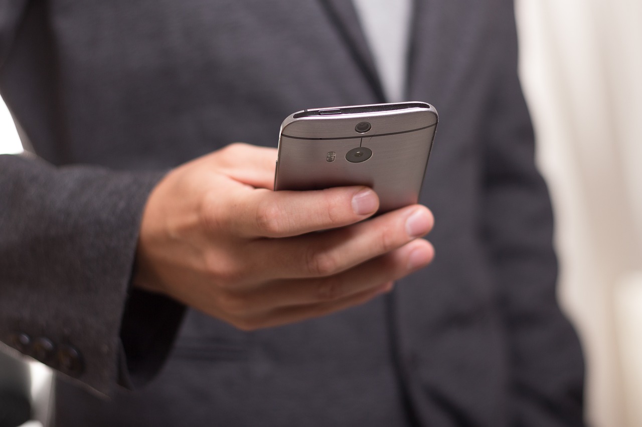 ¿Cómo ponerse en contacto con Línea Directa?