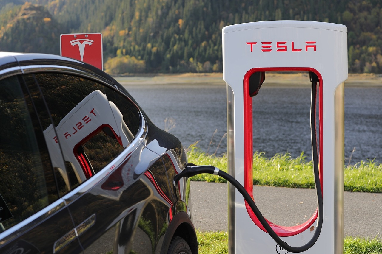 ¿Cuánto cuesta un Tesla para taxi?