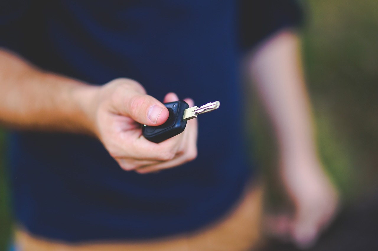 ¿Cuánto vale hacer llave del coche?