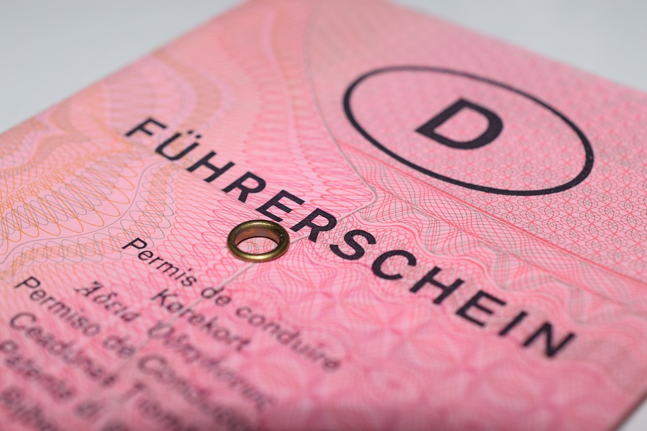 ¿Quién puede sacar carnet de conducir en España?